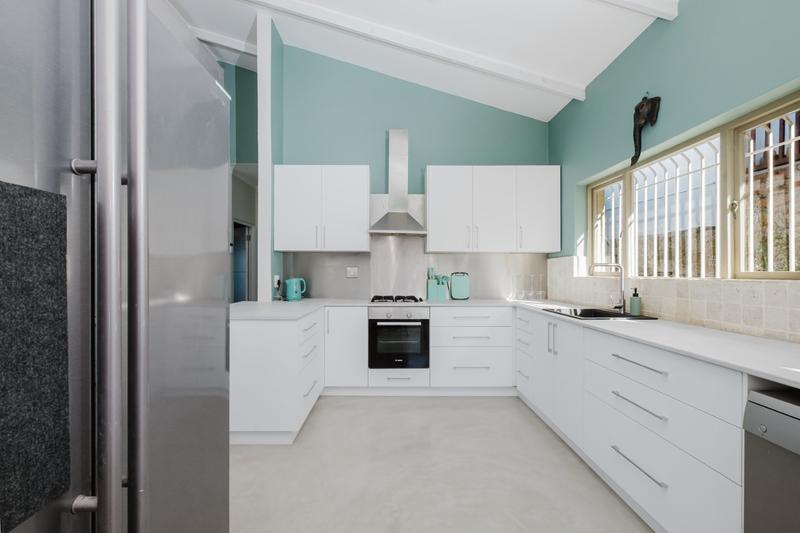 To Let 3 Bedroom Property for Rent in Fish Hoek Western Cape